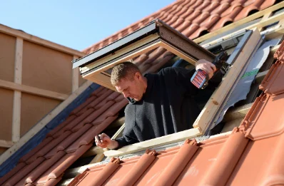 Pose de fenêtres de toit Velux à Goutelle